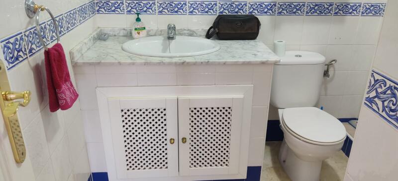 2 slaapkamer Appartement voor lange termijn huur