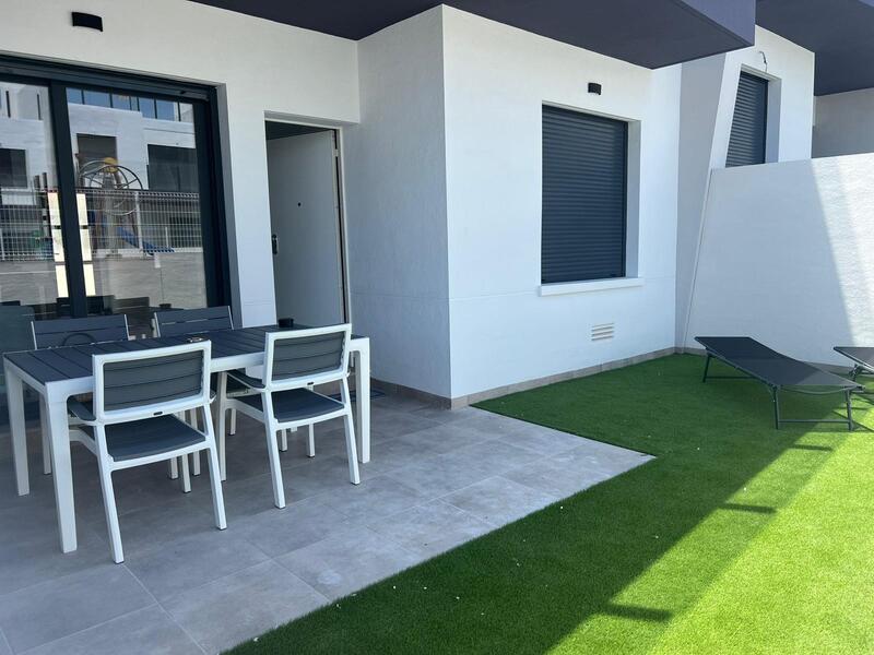 2 chambre Appartement à louer à long terme