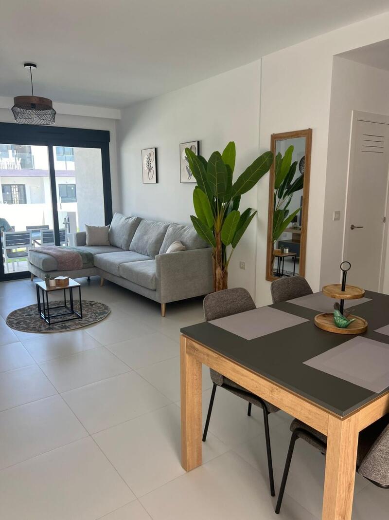 2 chambre Appartement à louer à long terme