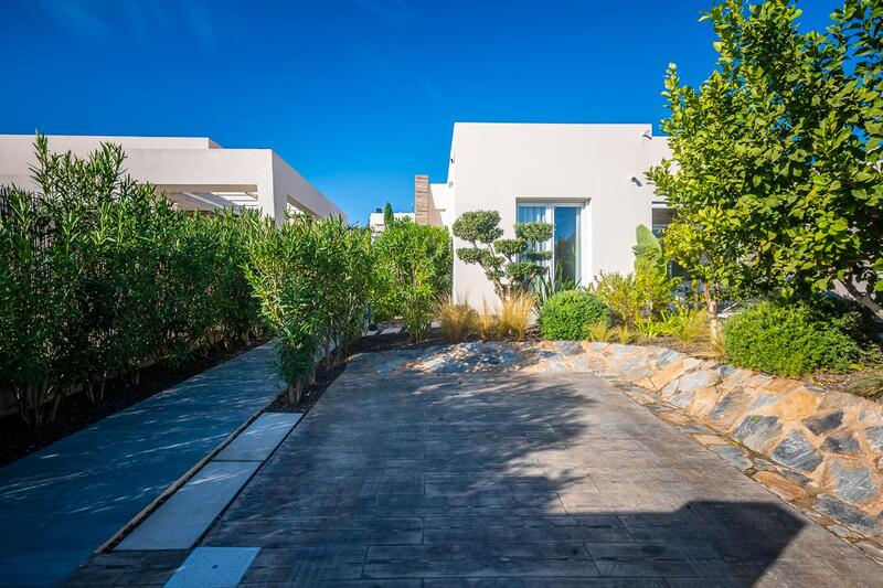 2 Cuarto Villa en venta