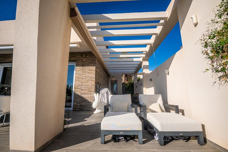 2 Cuarto Villa en venta