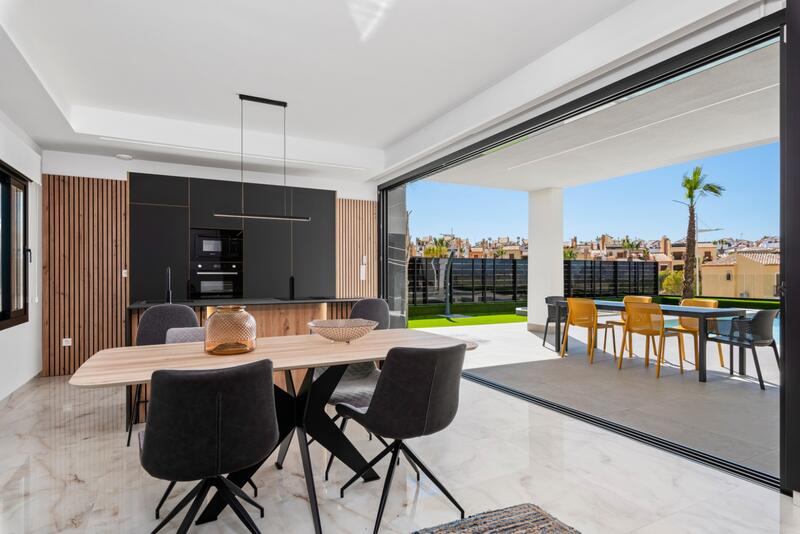 3 slaapkamer Villa Te koop 3 slaapkamer Villa Te koop