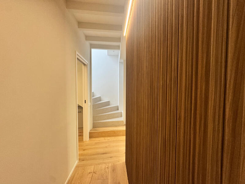 3 спальная комната квартира продается