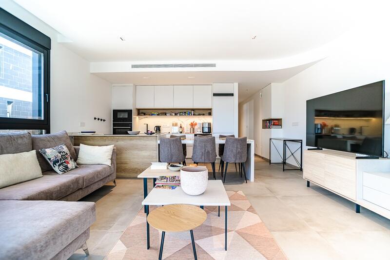 3 bedroom Apartment for sale