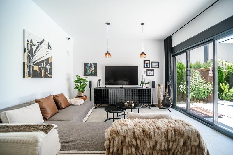 3 Schlafzimmer Villa zu verkaufen 3 Schlafzimmer Villa zu verkaufen