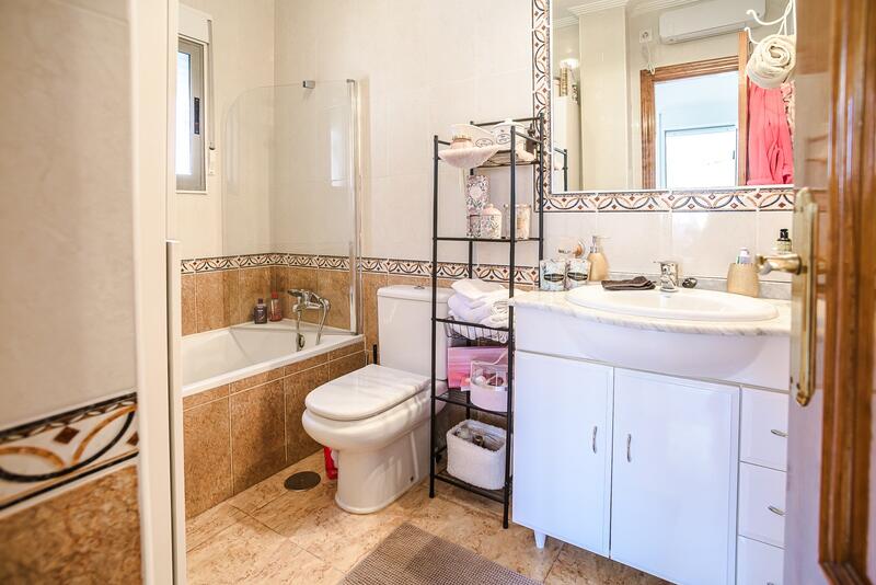 3 soverom Grottehuset til salgs 3 soverom Grottehuset til salgs