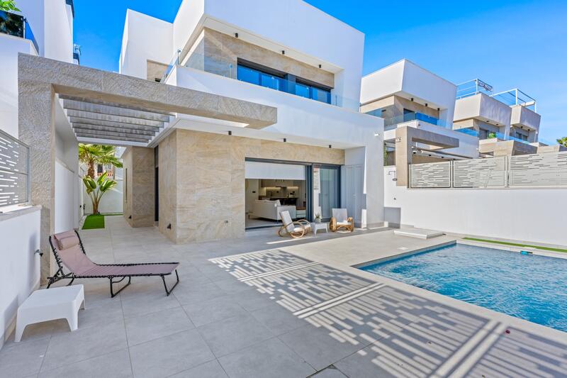 3 bedroom Villa for sale 3 bedroom Villa for sale