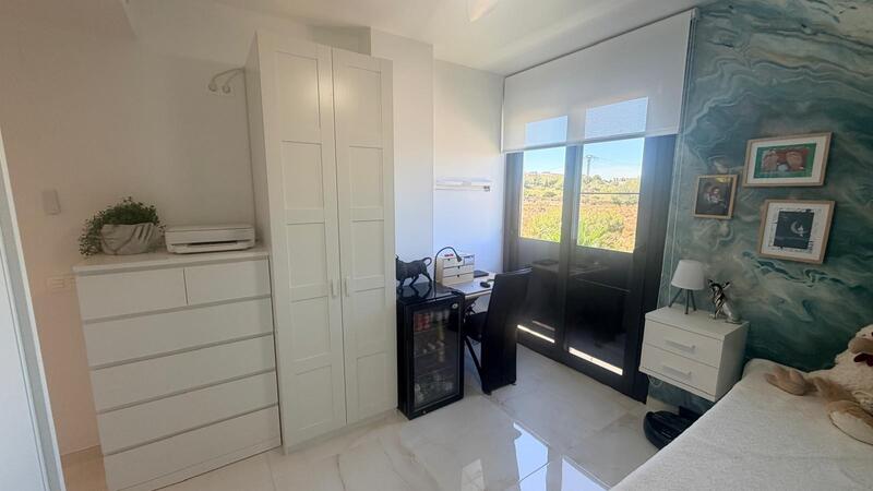 3 bedroom Apartment for sale 3 bedroom Apartment for sale