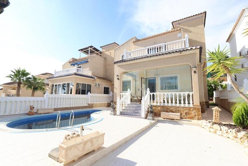3 bedroom Villa for sale 3 bedroom Villa for sale