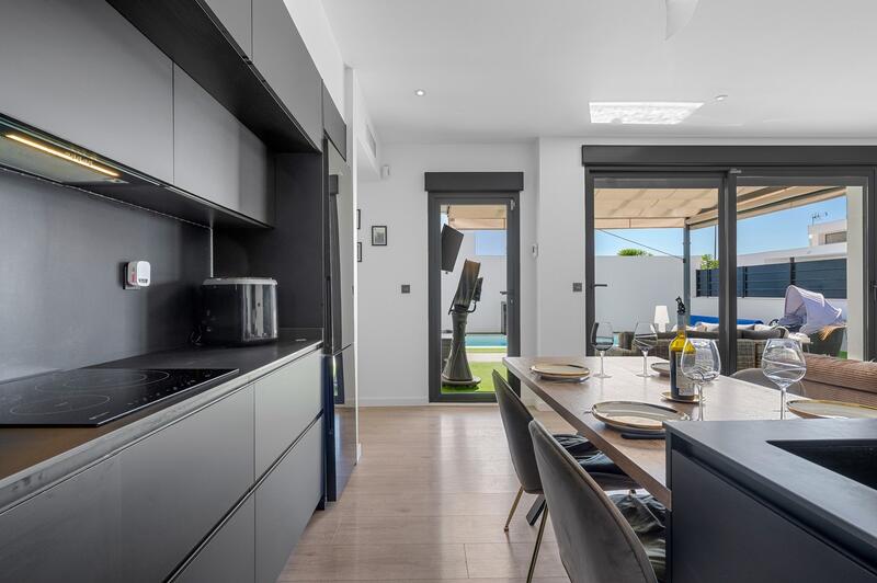 4 soverom Villa til salgs 4 soverom Villa til salgs