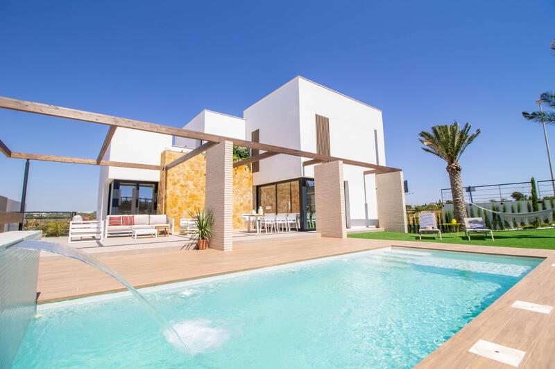 Villa til salg i Orihuela Costa, Alicante