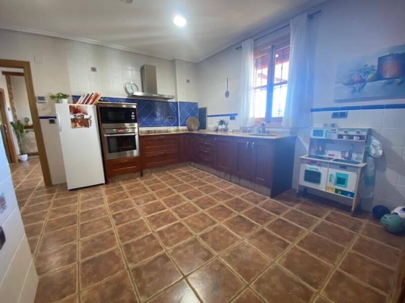 4 bedroom Country House for sale