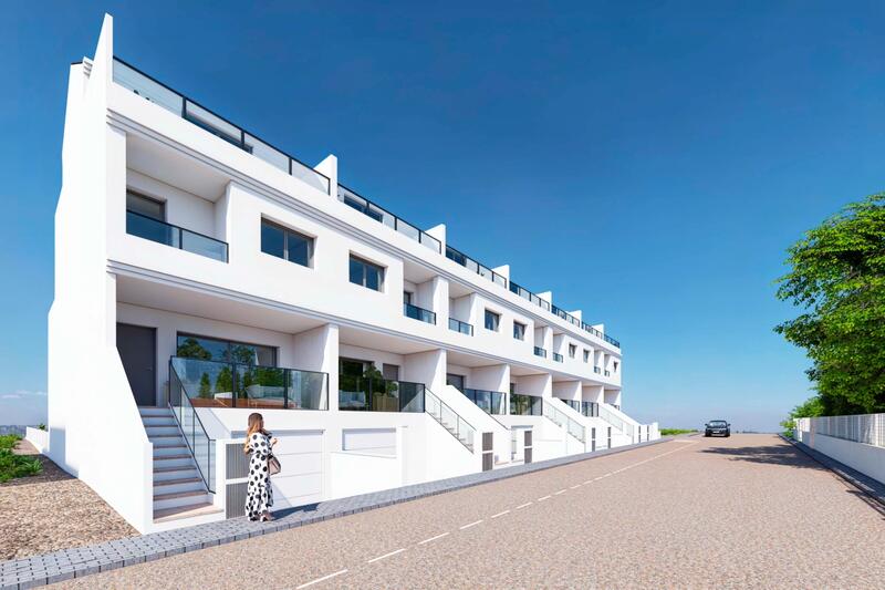 4 slaapkamer Gezinswoning Te koop