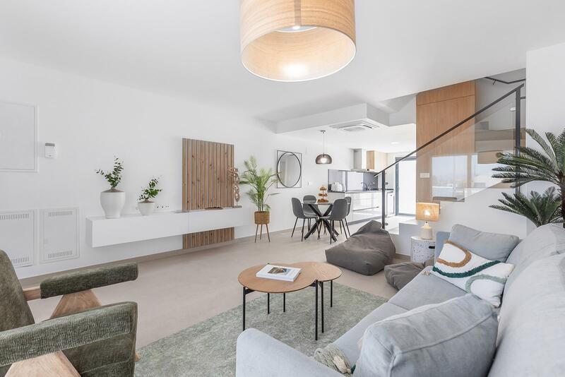 4 slaapkamer Gezinswoning Te koop