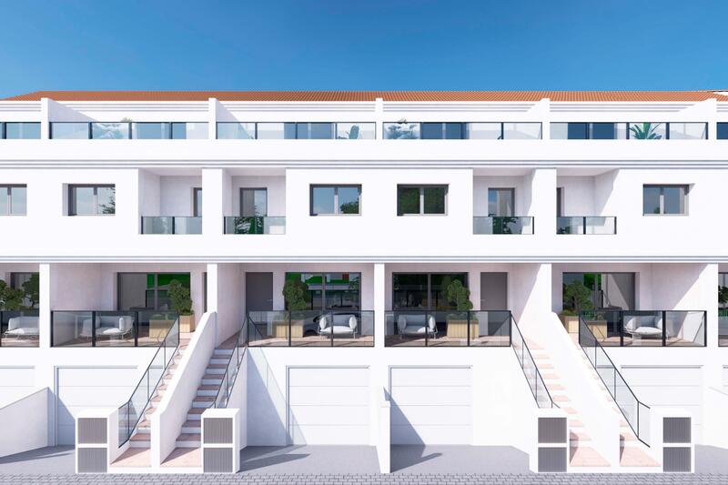 4 slaapkamer Gezinswoning Te koop