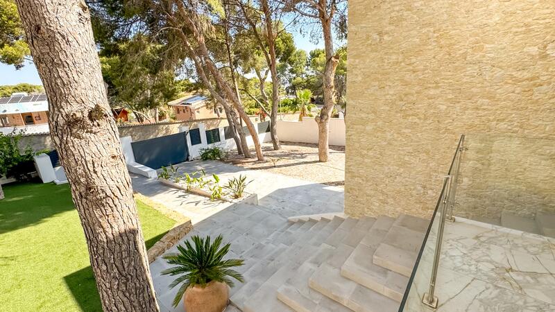 4 slaapkamer Villa Te koop