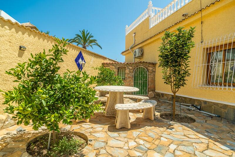 3 bedroom Villa for sale