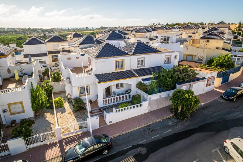 Duplex til salg i Orihuela Costa, Alicante
