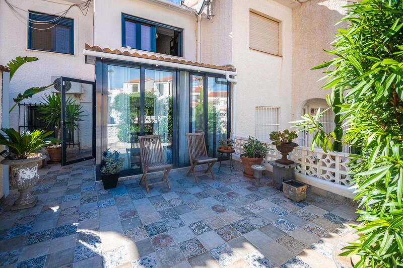 Apartment for sale in Torrevieja, Alicante Apartment for sale in Torrevieja, Alicante