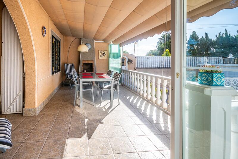 2 chambre Maison Troglodyte à vendre