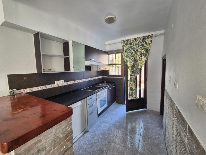 3 soveværelse Grottehus til salg 3 soveværelse Grottehus til salg