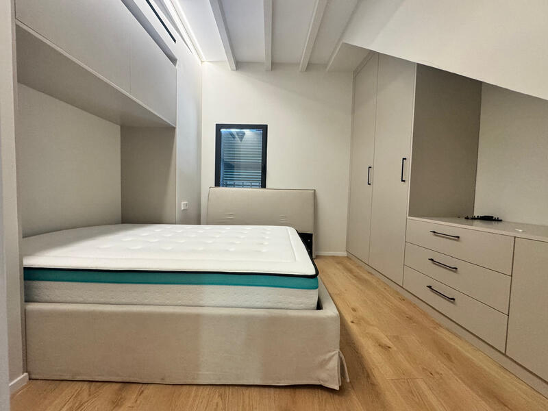 3 спальная комната квартира продается