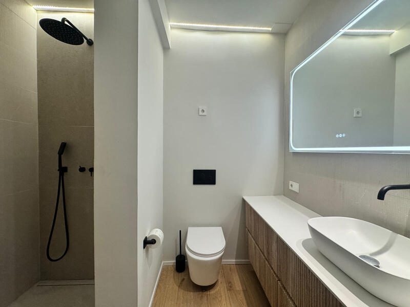 3 спальная комната квартира продается