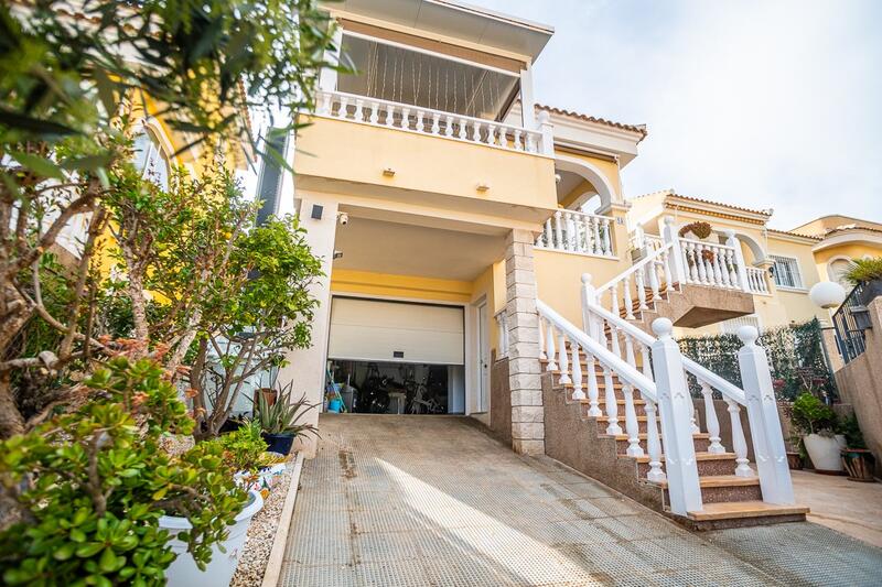 Villa en venta en San Fulgencio, Alicante