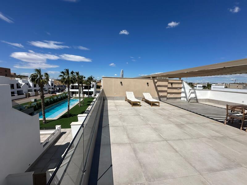 3 bedroom Apartment for sale