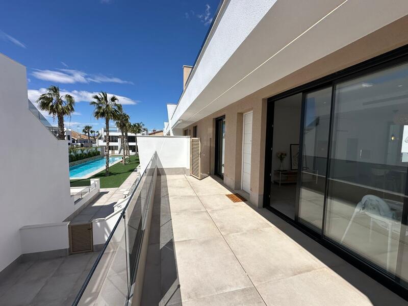 3 bedroom Apartment for sale