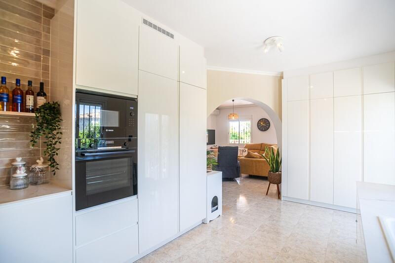 4 slaapkamer Villa Te koop