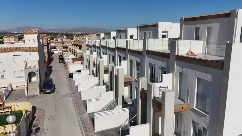 Cave House for sale in Gran Alacant, Alicante