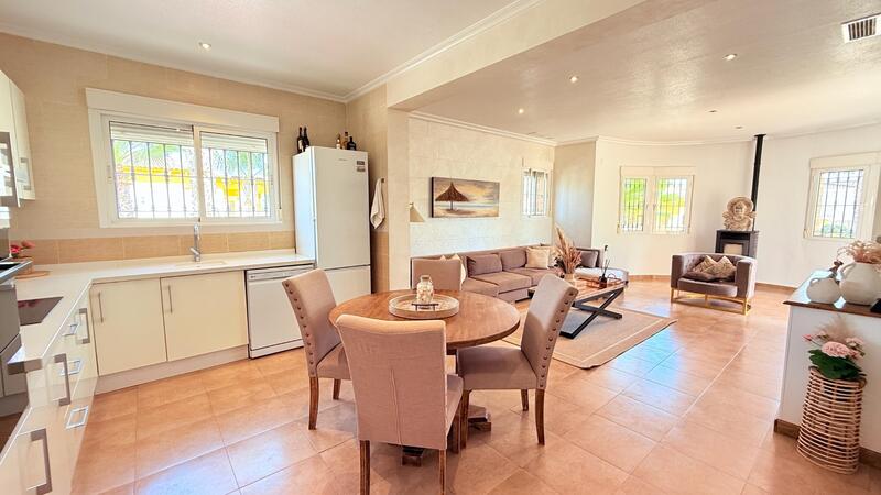 3 Schlafzimmer Villa zu verkaufen