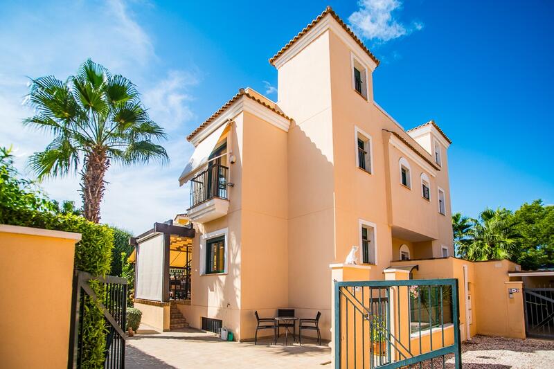 4 bedroom Cave House for sale 4 bedroom Cave House for sale