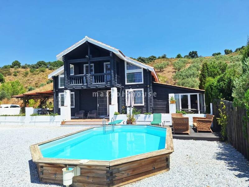Villa til salg i Canillas de Albaida, Málaga
