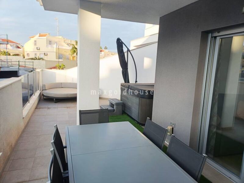 Leilighet til salgs i Orihuela Costa, Alicante