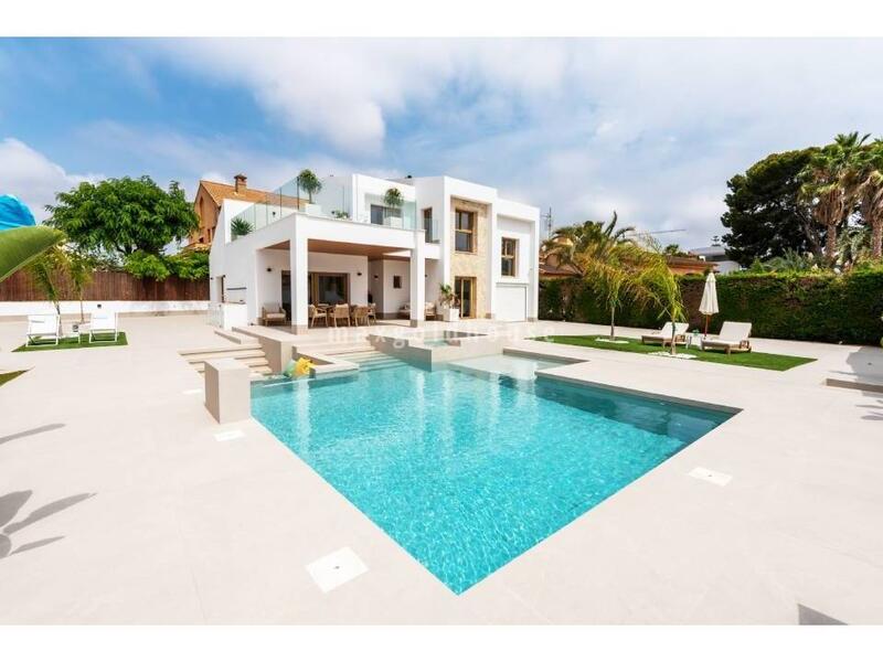 Villa till salu i Orihuela Costa, Alicante