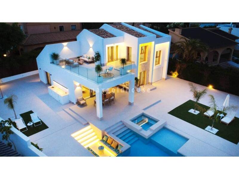 4 bedroom Villa for sale