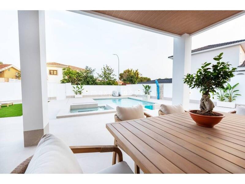 4 bedroom Villa for sale