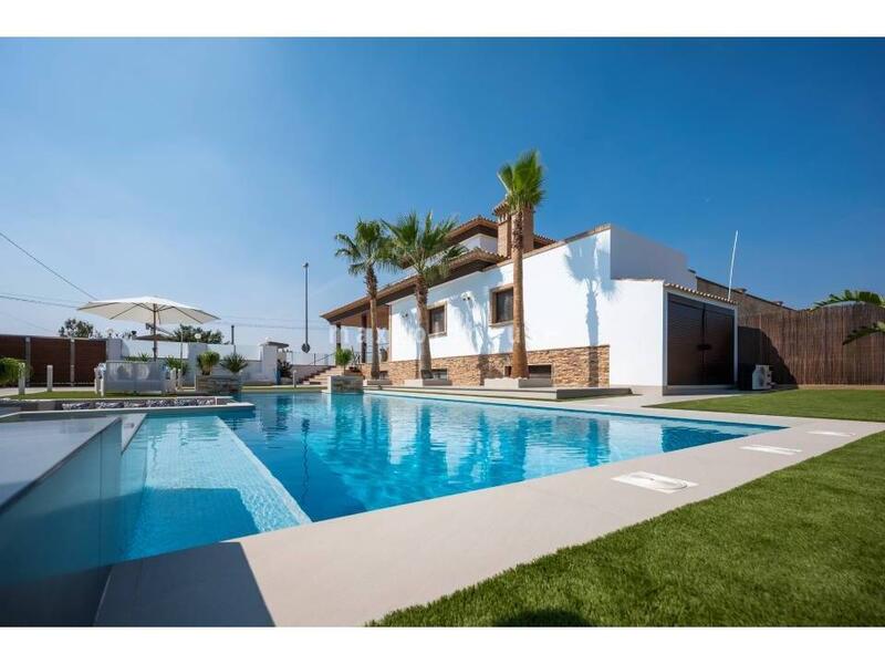 4 Cuarto Villa en venta