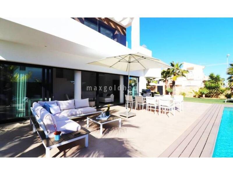 3 slaapkamer Villa Te koop
