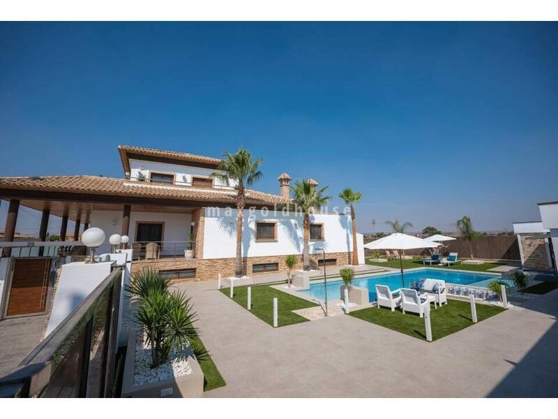 4 bedroom Villa for sale