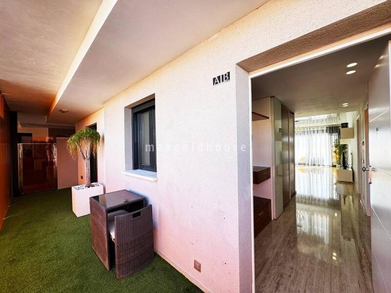 4 slaapkamer Appartement Te koop