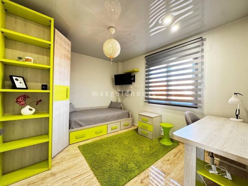 4 slaapkamer Appartement Te koop