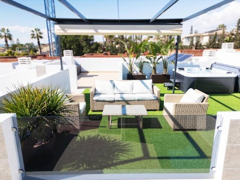 3 slaapkamer Villa Te koop 3 slaapkamer Villa Te koop