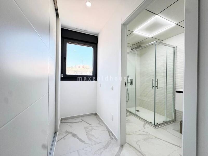 2 slaapkamer Appartement Te koop