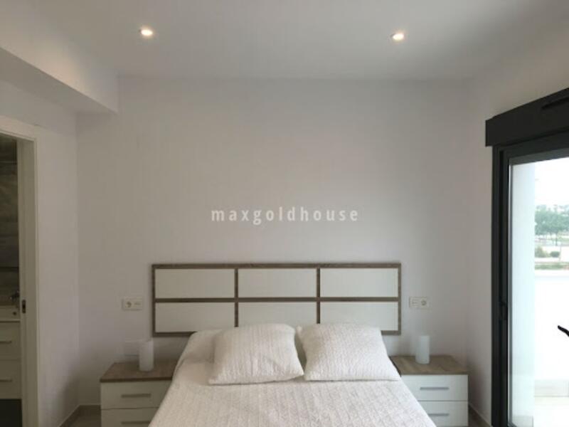 3 slaapkamer Villa Te koop 3 slaapkamer Villa Te koop