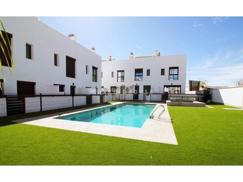 Byhus til salg i Pilar de la Horadada, Alicante