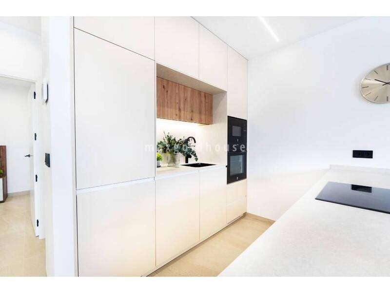 4 slaapkamer Villa Te koop 4 slaapkamer Villa Te koop