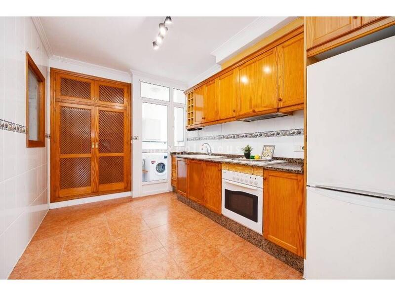 3 slaapkamer Appartement Te koop 3 slaapkamer Appartement Te koop